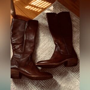 Frye Carson Tab Boots Sz 8.5 like new W